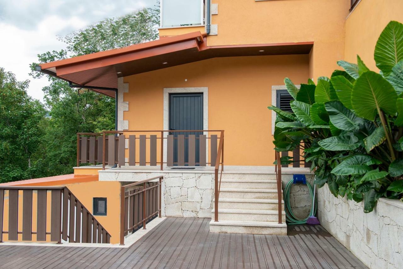 Вілла Casa Encosta Do Geres-Ferias No Geres Вієйра-ду-Міню Екстер'єр фото