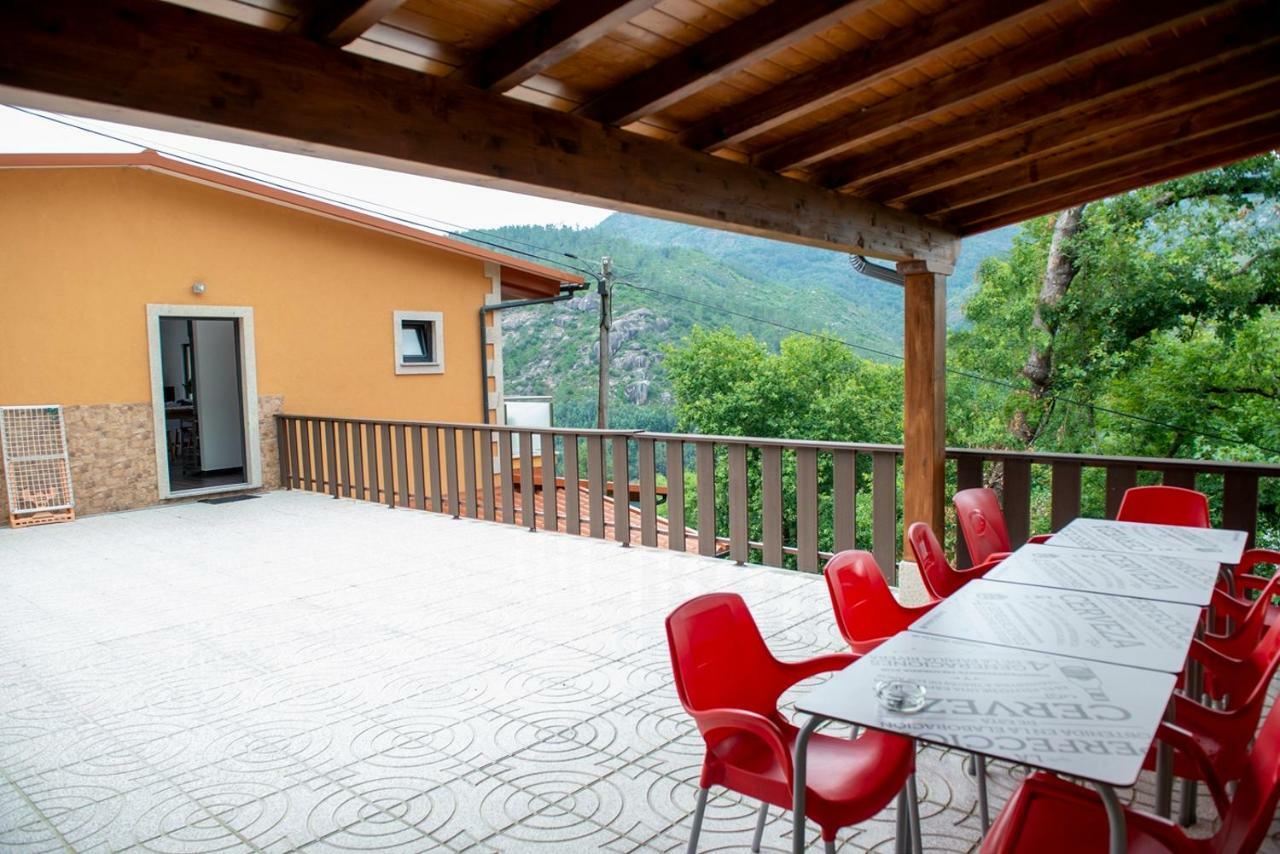 Вілла Casa Encosta Do Geres-Ferias No Geres Вієйра-ду-Міню Екстер'єр фото